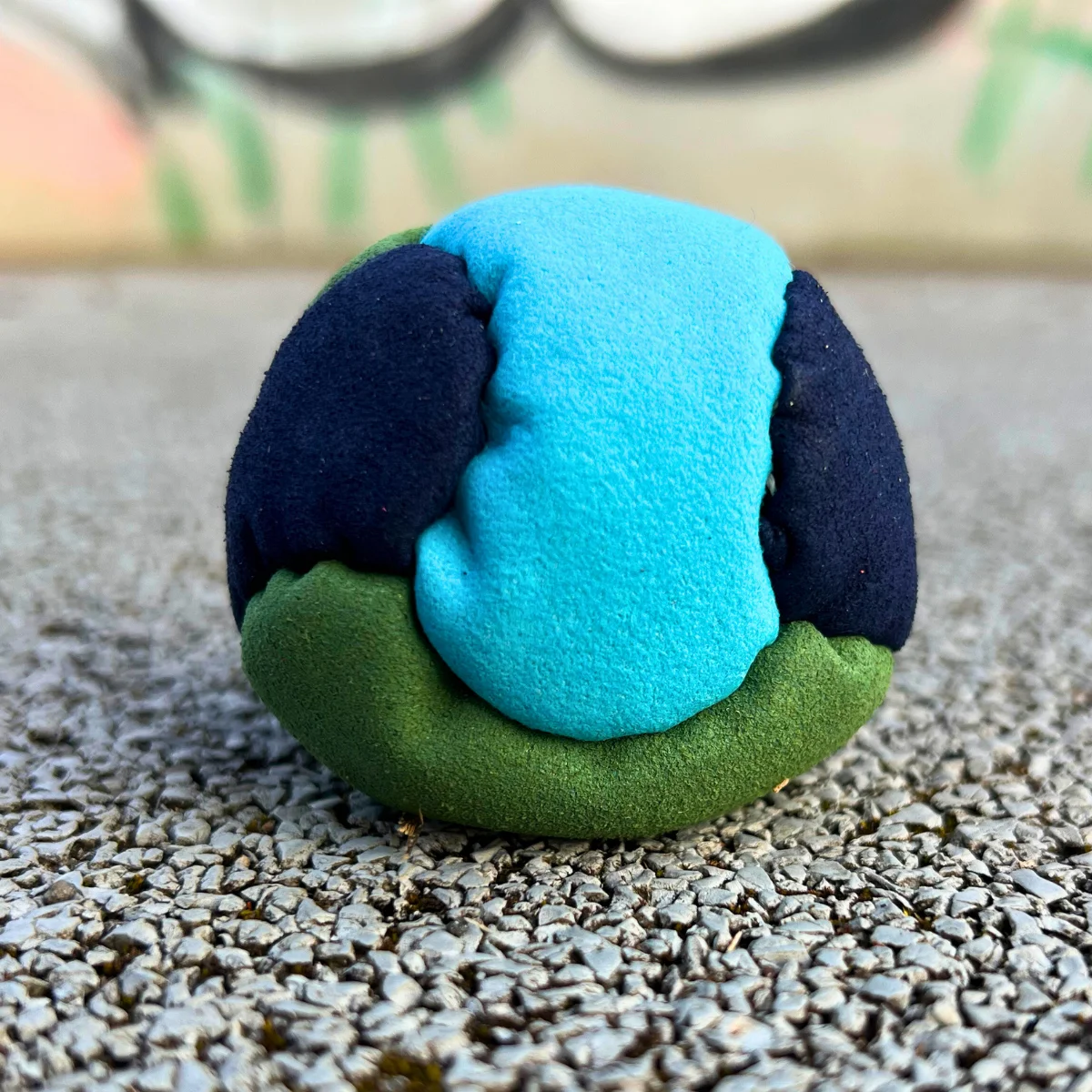 6 Panels Footbag mit Kunststoffgranulat – Crazy Sack Kickball & Stoffball für Freestyle 02