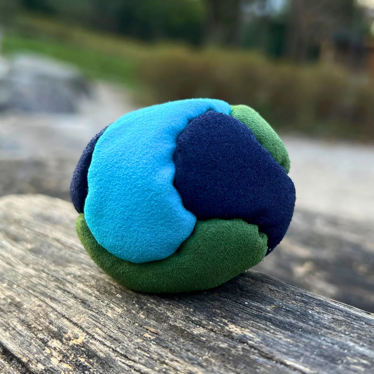 6 Panels Footbag mit Sandfüllung – Crazy Sack Stoffball & Kickball für Freestyle 03