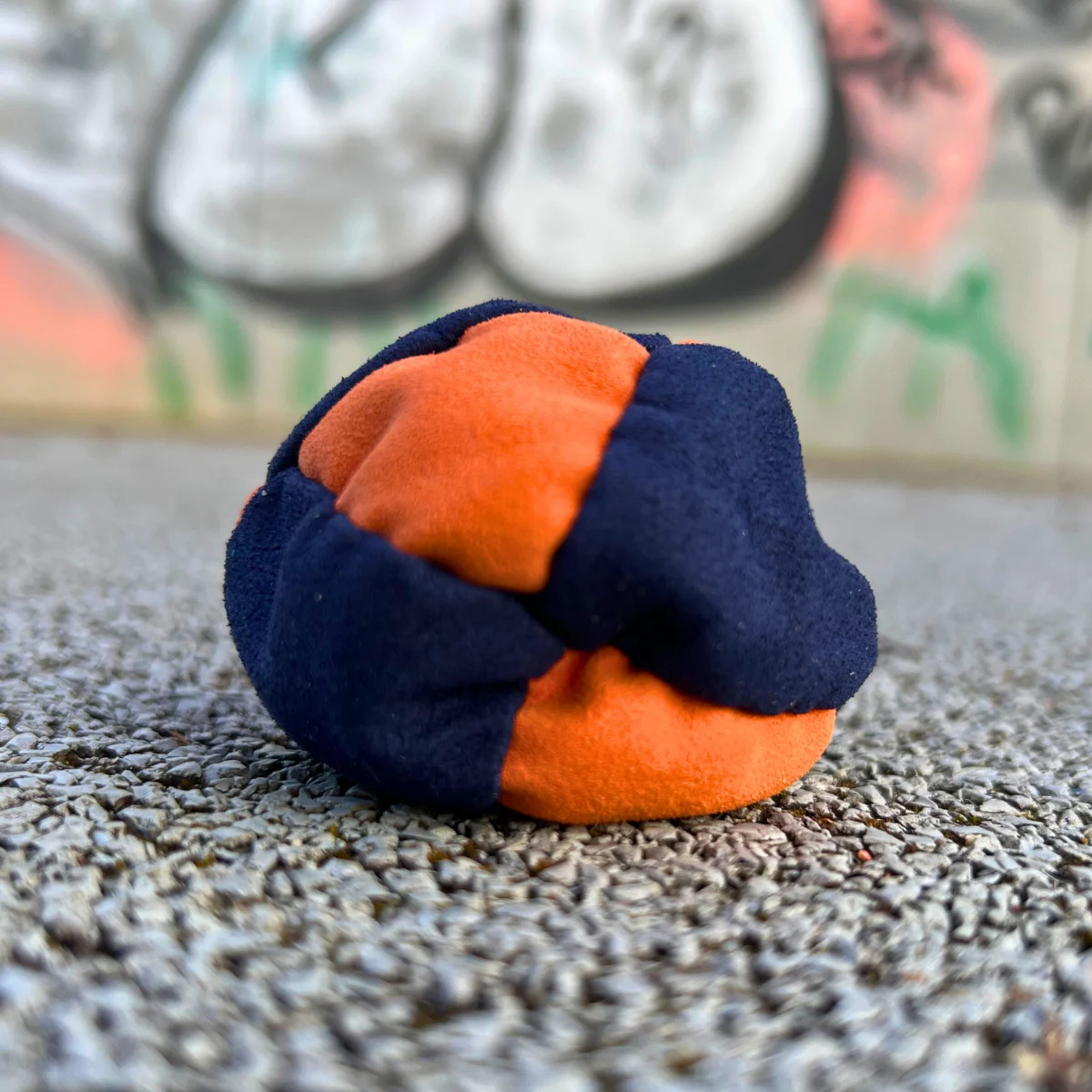 8 Panels Footbag mit Metallkugelfüllung – Crazy Sack Kickball & Stoffball für Profis 02